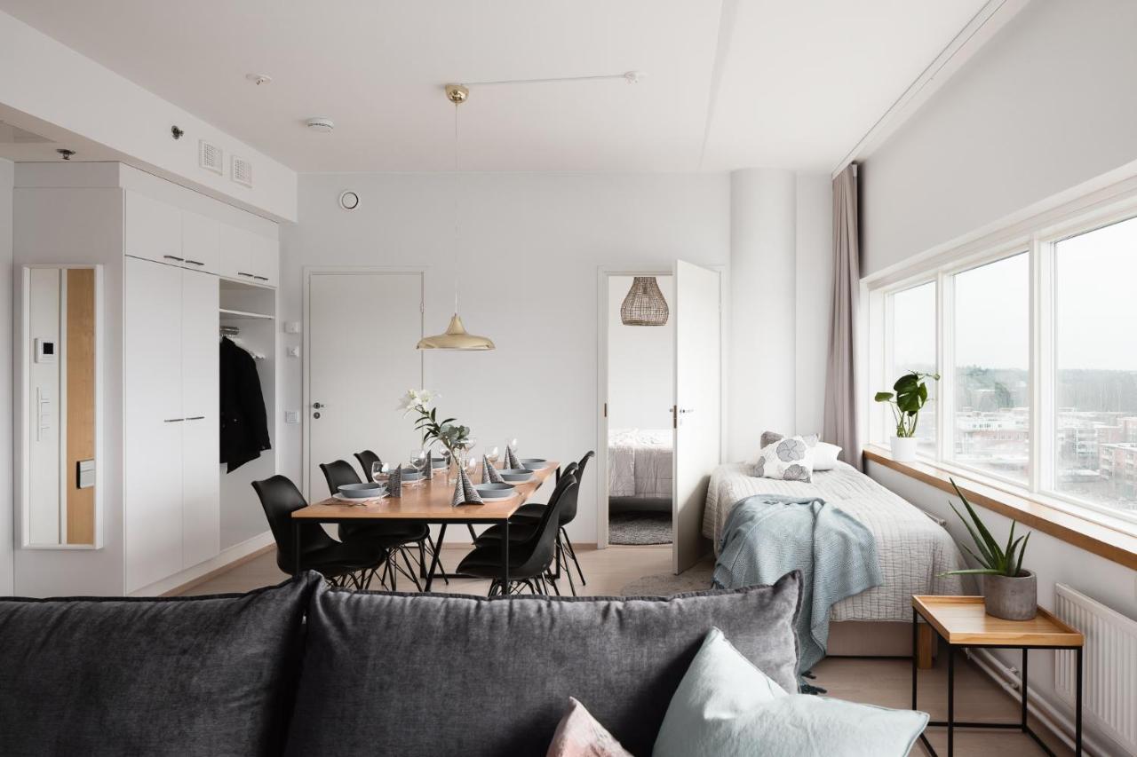 Apartment Sleepwell Itaekeskus, Close To Metro Helsinki
